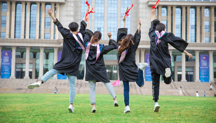 鲁东大学是几本