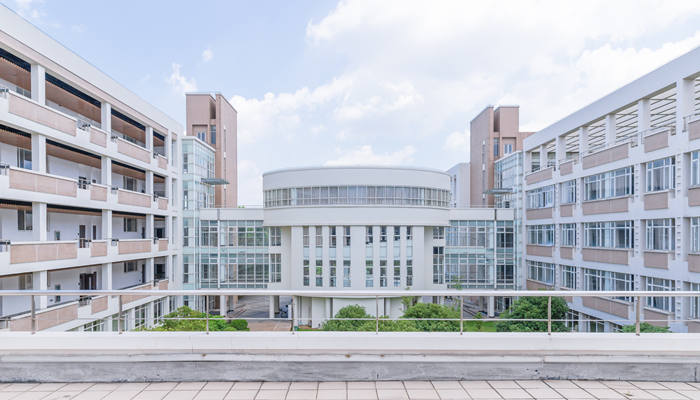 南京河海大学是211吗