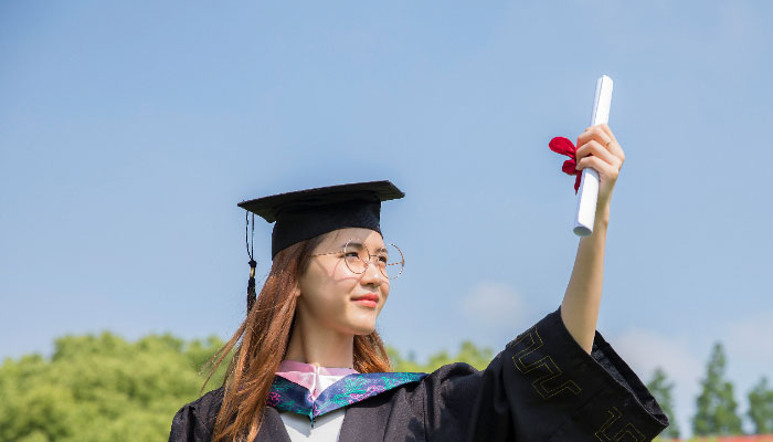 研究生学制一般是几年