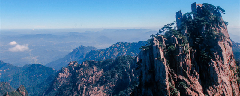 一览众山小是什么山