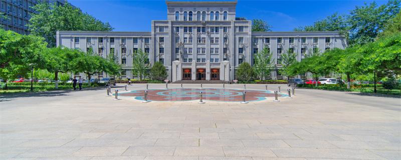 第四军医大学是211吗